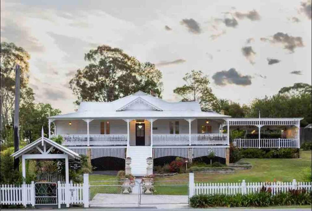 The White House - Spencer Villa Dış mekan fotoğraf